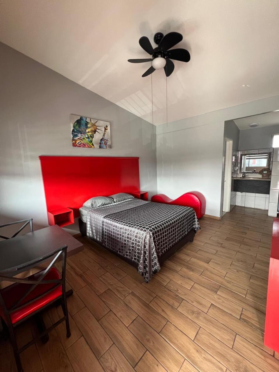Hotel Luna Park Tijuana Dış mekan fotoğraf